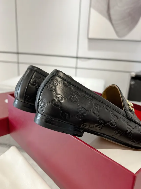 Gucci Shoe 